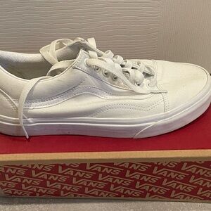 Vans Classic White Low-Top Sneakers